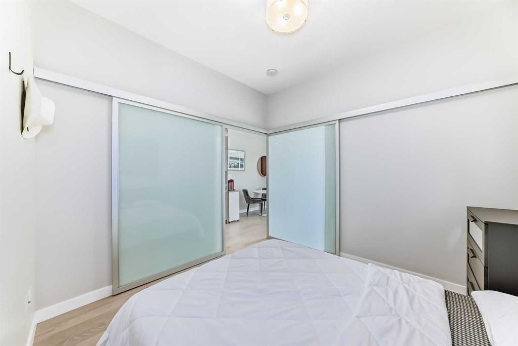 2105-1234 5 Avenue Nw, Calgary, AB - Indoor Photo Showing Bedroom
