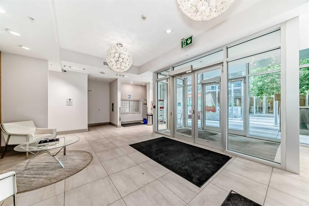 2105-1234 5 Avenue Nw, Calgary, AB - Indoor Photo Showing Other Room