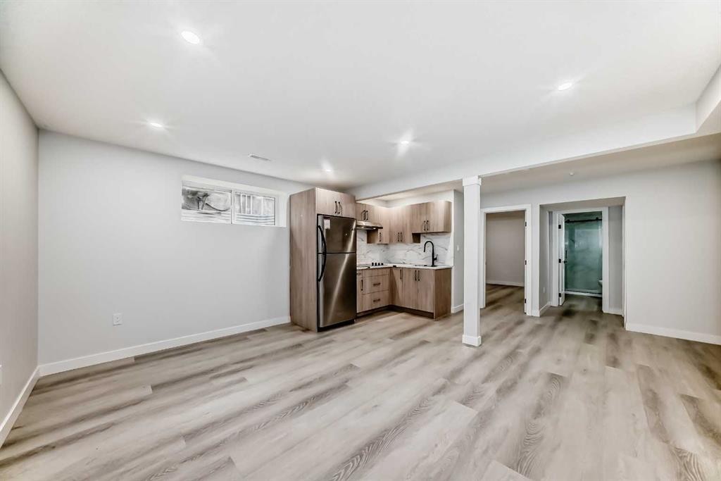 114 Autumn Circle Se, Calgary, AB - Indoor