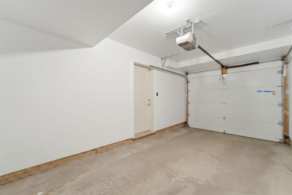 131 Copperpond Row Se, Calgary, AB