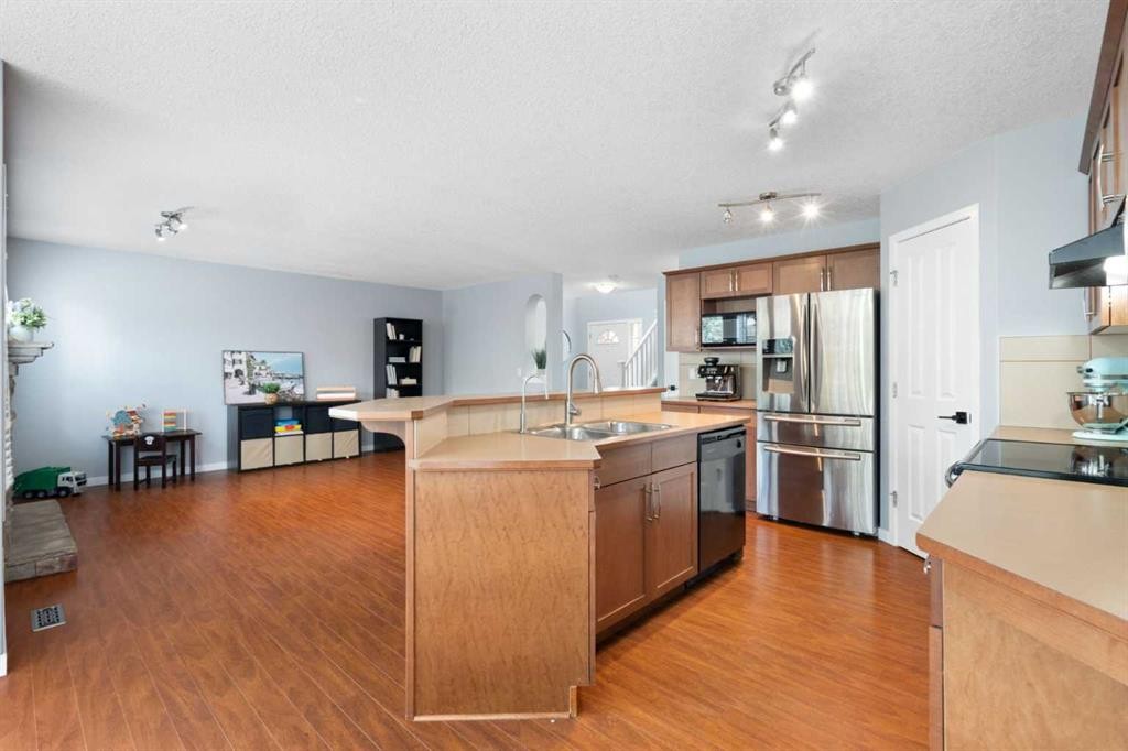 1876 New Brighton Drive Se, Calgary, AB