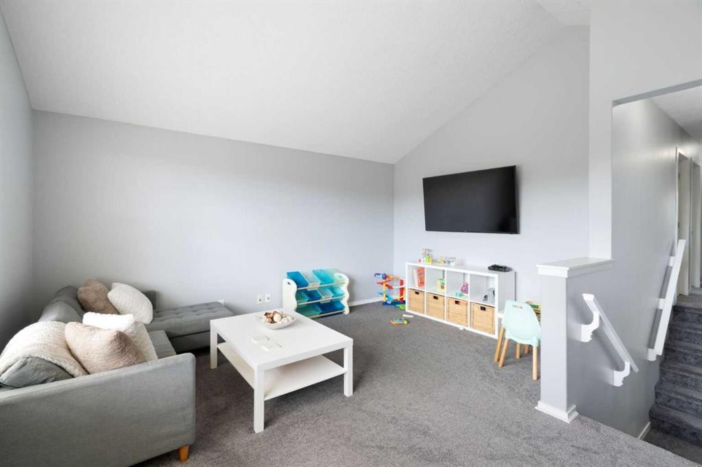 1876 New Brighton Drive Se, Calgary, AB