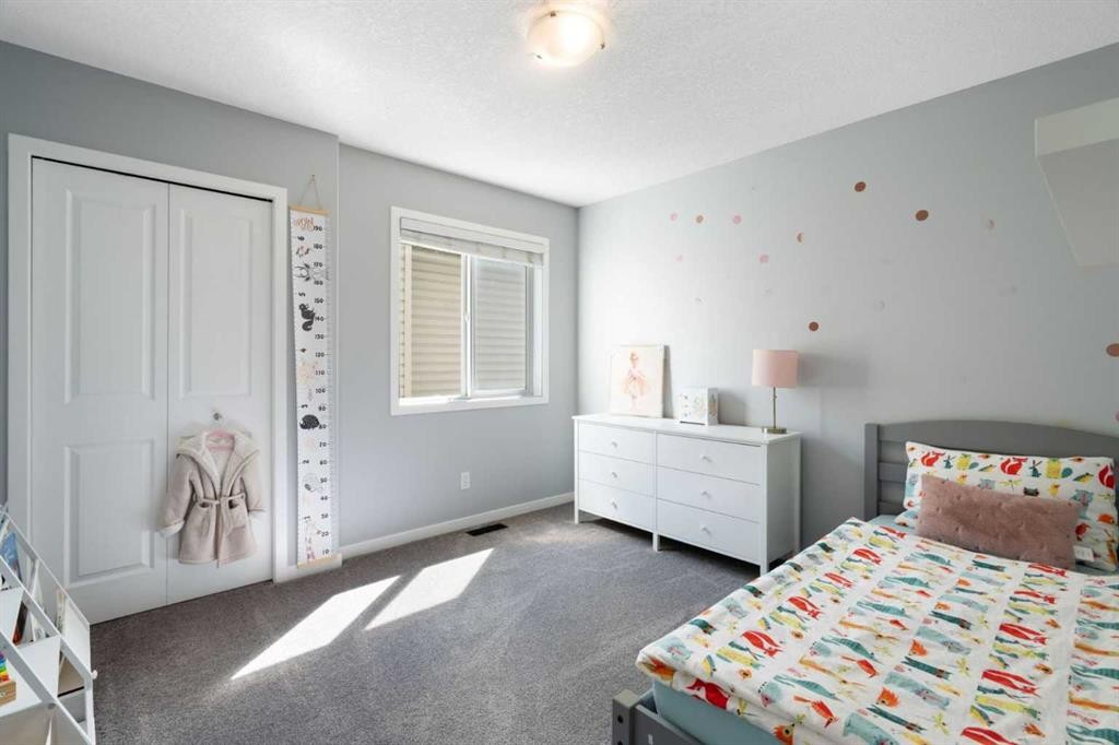 1876 New Brighton Drive Se, Calgary, AB