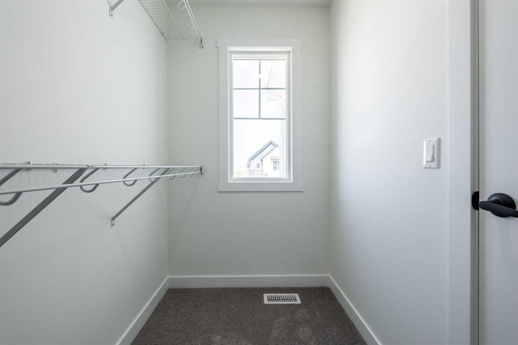 145 Sora Gardens Se, Calgary, AB