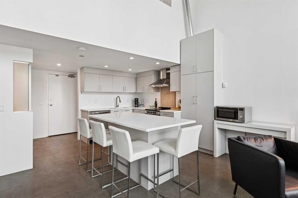 511-535 8 Avenue Se, Calgary, AB - Indoor