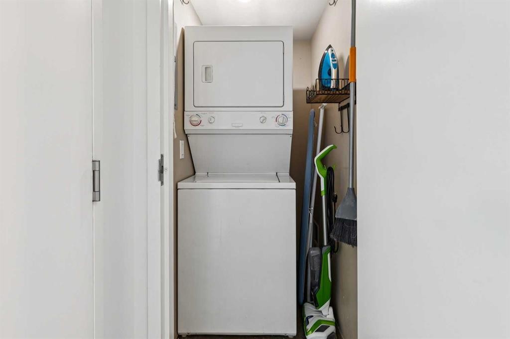 511-535 8 Avenue Se, Calgary, AB - Indoor Photo Showing Laundry Room