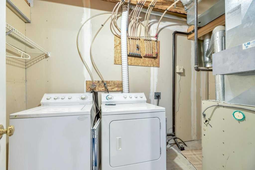 312 Strathaven Drive, Strathmore, AB - Indoor Photo Showing Laundry Room