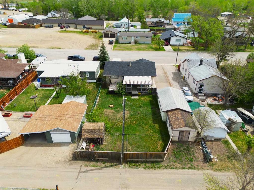 314 Bruce Avenue, Carbon, AB - Outdoor