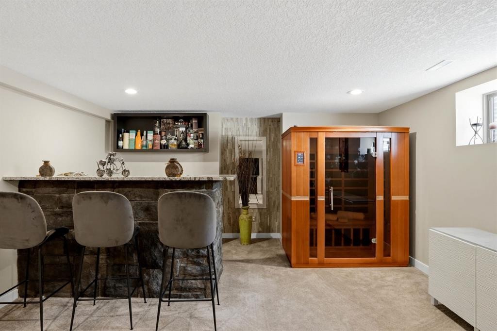 105 Cranridge Heights Se, Calgary, AB - Indoor Photo Showing Dining Room