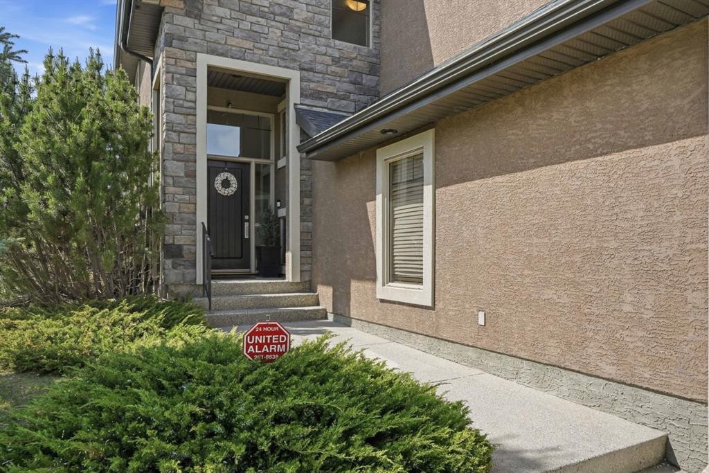 105 Cranridge Heights Se, Calgary, AB - Outdoor