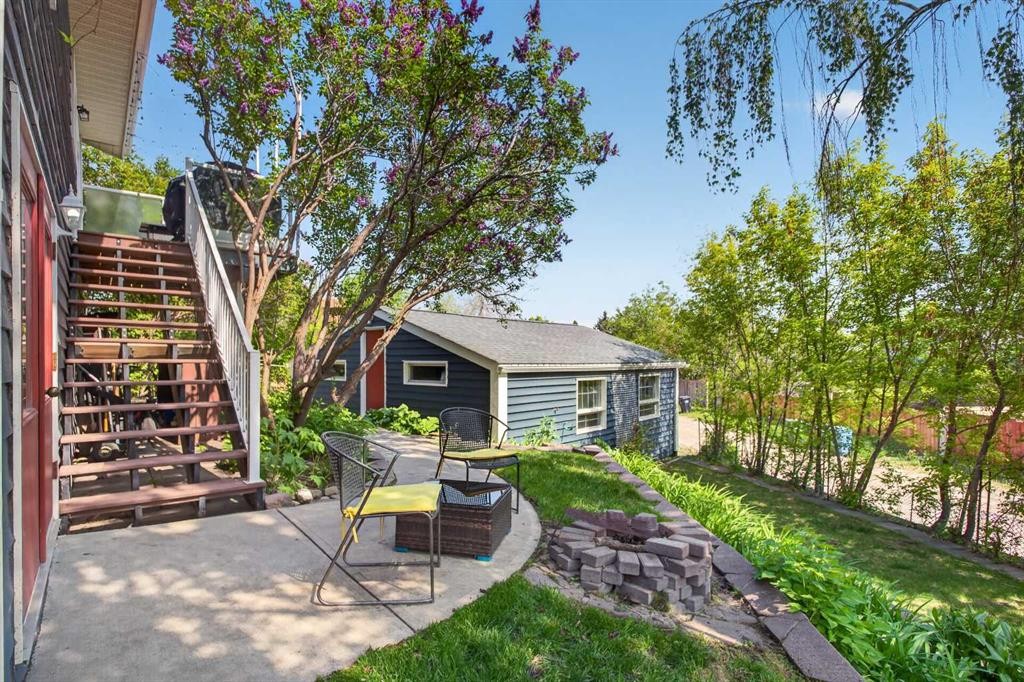 48 Shawcliffe Place, Calgary, AB - Outdoor