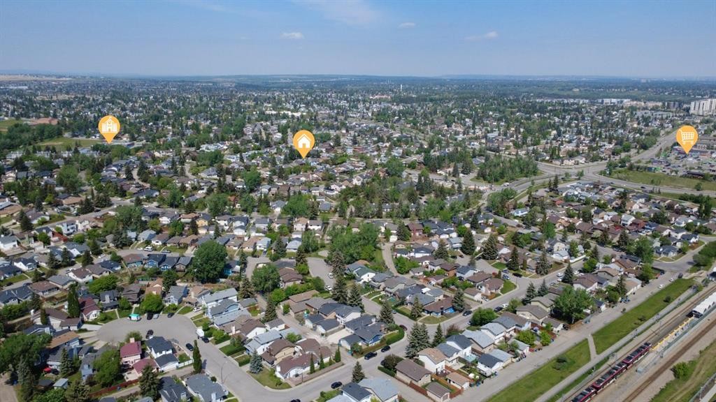 48 Shawcliffe Place, Calgary, AB - Outdoor With View