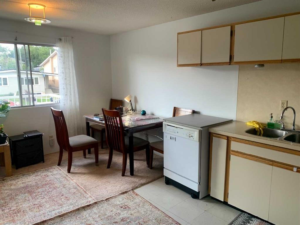 622 54 Avenue Sw, Calgary, AB - Indoor