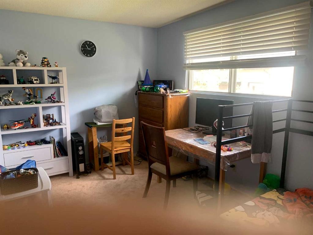 622 54 Avenue Sw, Calgary, AB - Indoor Photo Showing Office