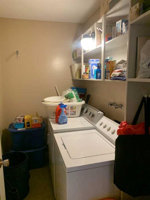 622 54 Avenue Sw, Calgary, AB - Indoor Photo Showing Laundry Room