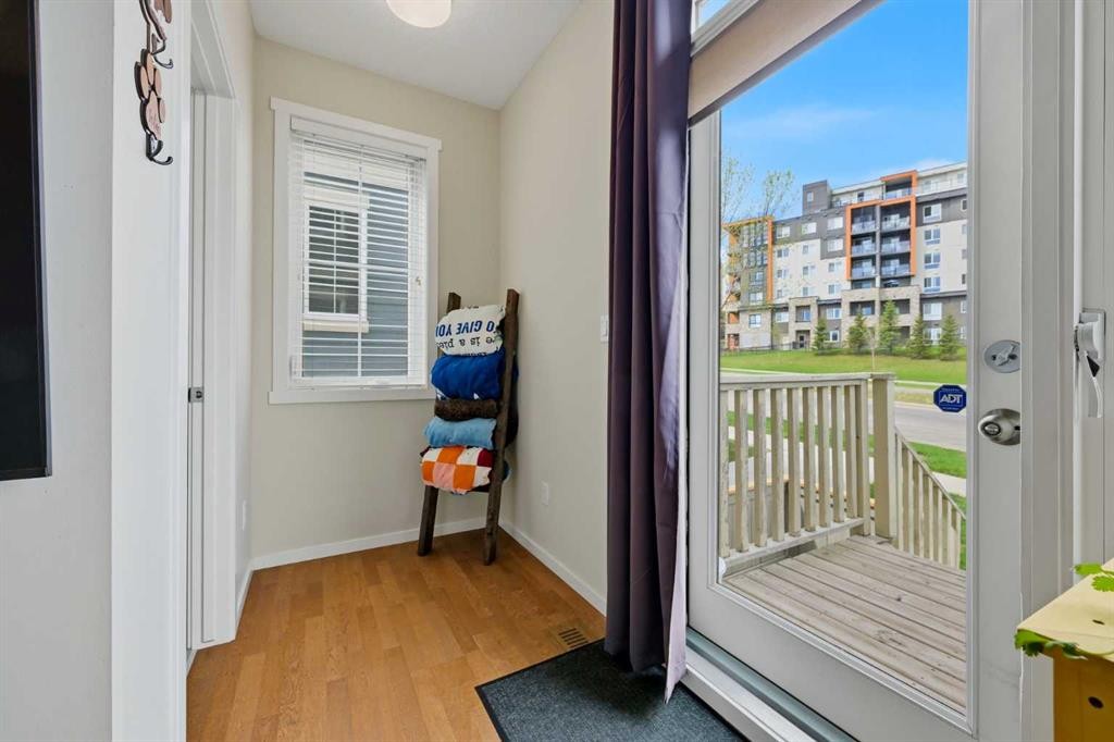 39 Kinlea Common Nw, Calgary, AB - Photo Showing Other Room
