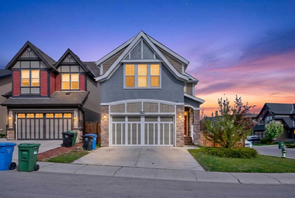 158 Masters Point Se, Calgary, AB - Outdoor With Facade