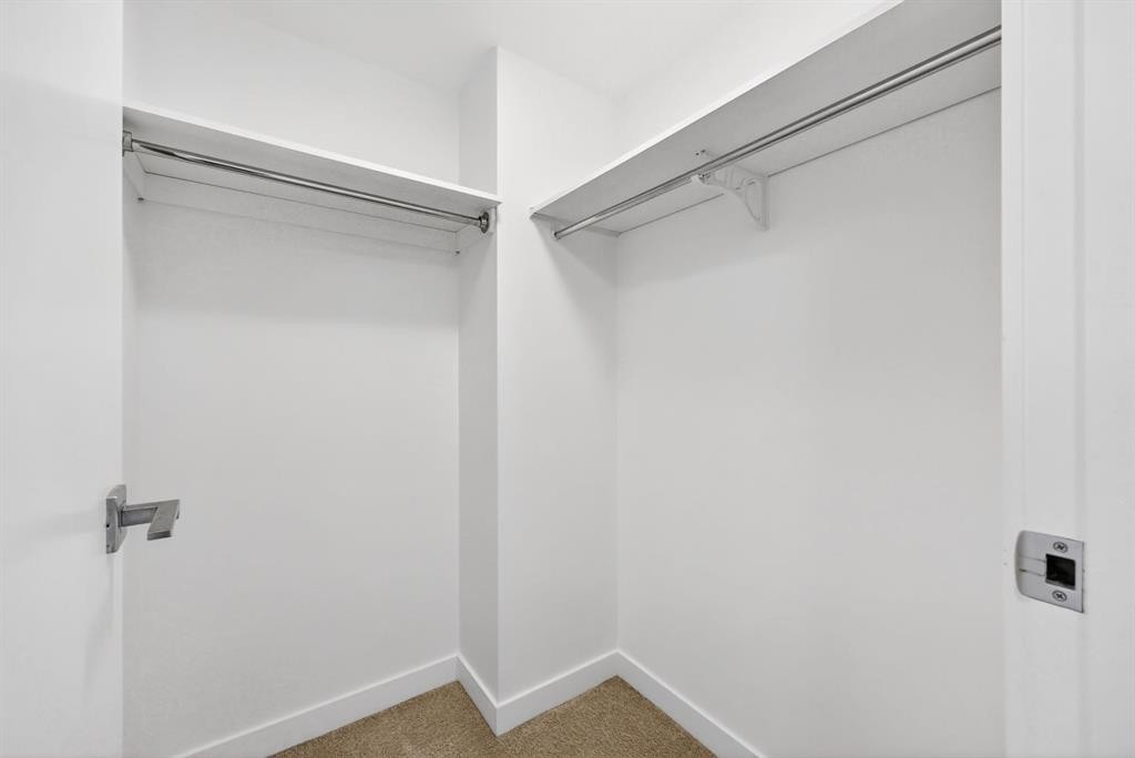 47 Waterfront Mews Sw, Calgary, AB - Indoor