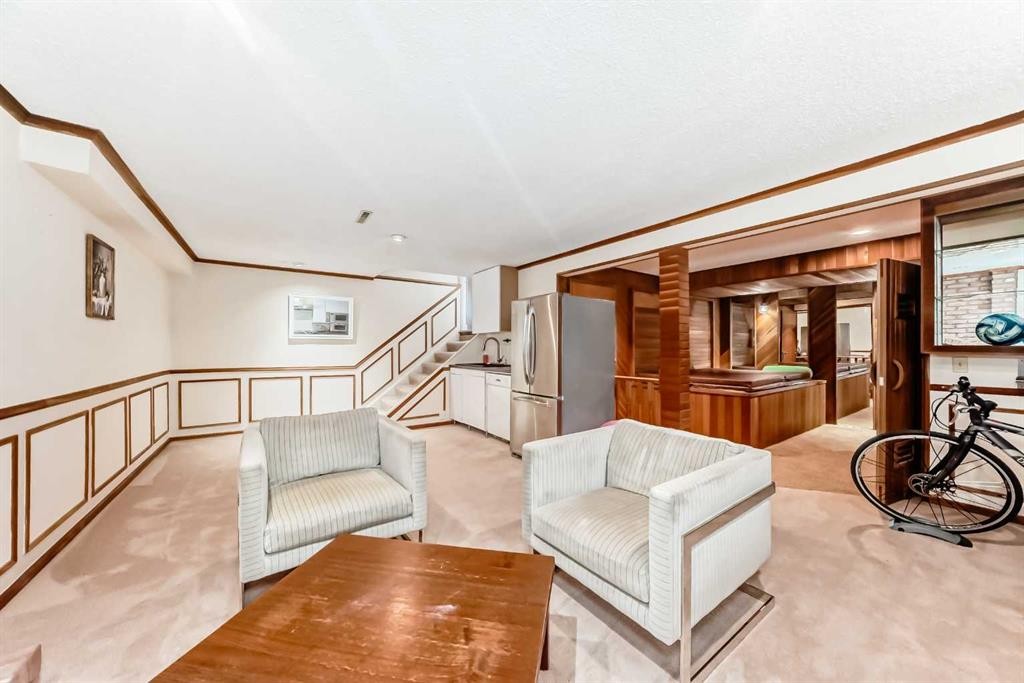10412 Willowcrest Road Se, Calgary, AB - Indoor
