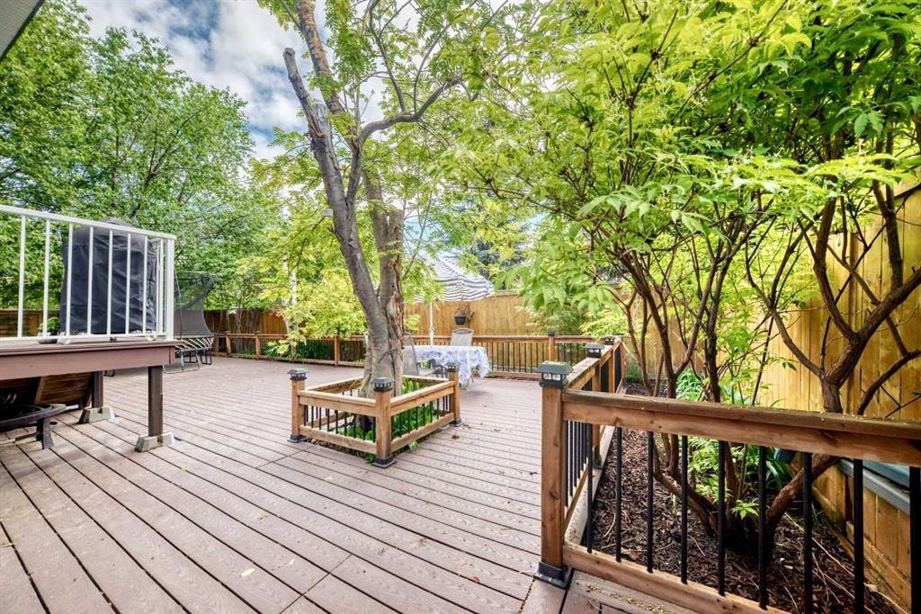 10412 Willowcrest Road Se, Calgary, AB - Outdoor With Deck Patio Veranda With Exterior