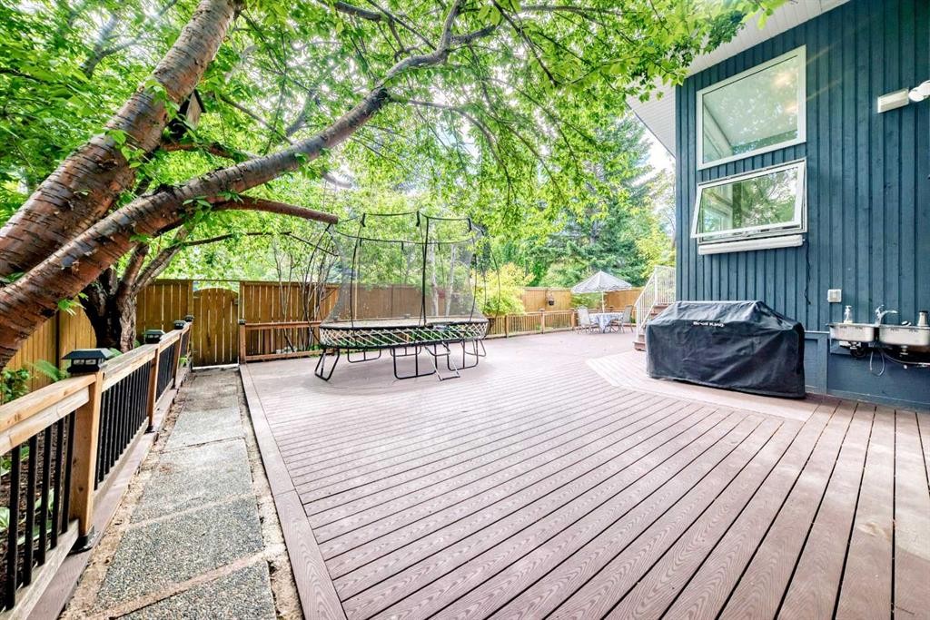 10412 Willowcrest Road Se, Calgary, AB - Outdoor With Deck Patio Veranda With Exterior
