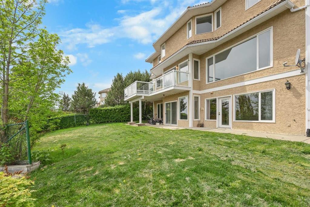 2740 Signal Ridge View Sw, Calgary, AB - Outdoor
