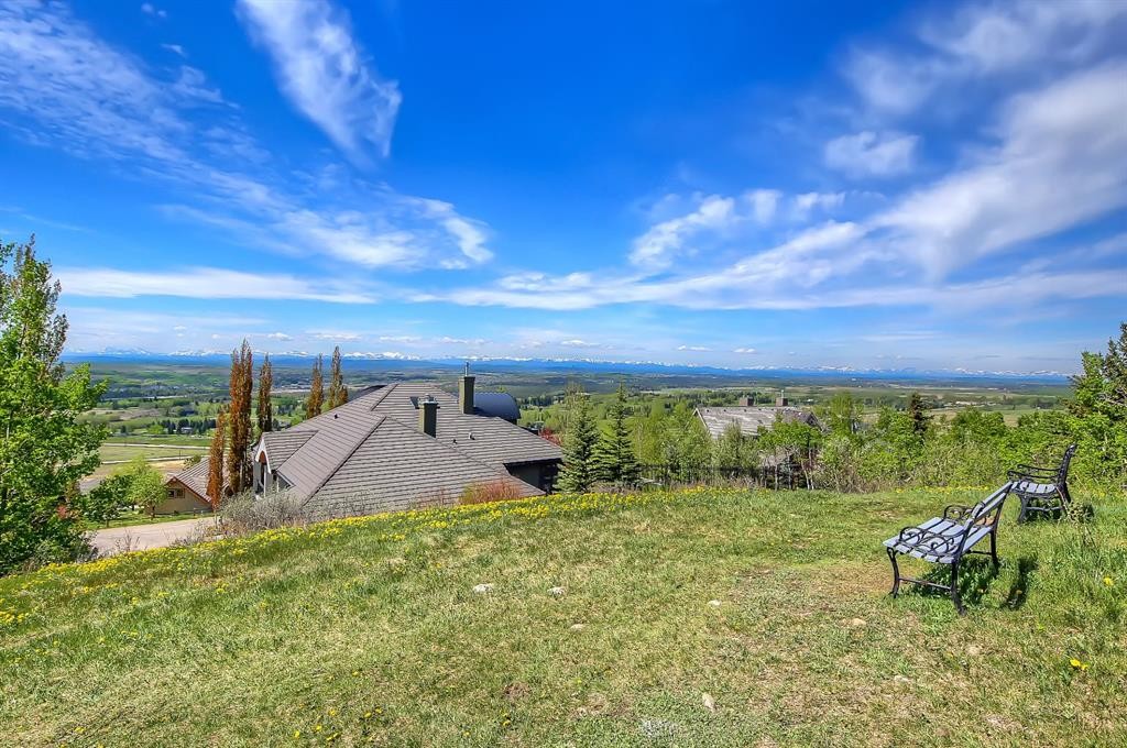 75 Anatapi Lane Sw, Calgary, AB