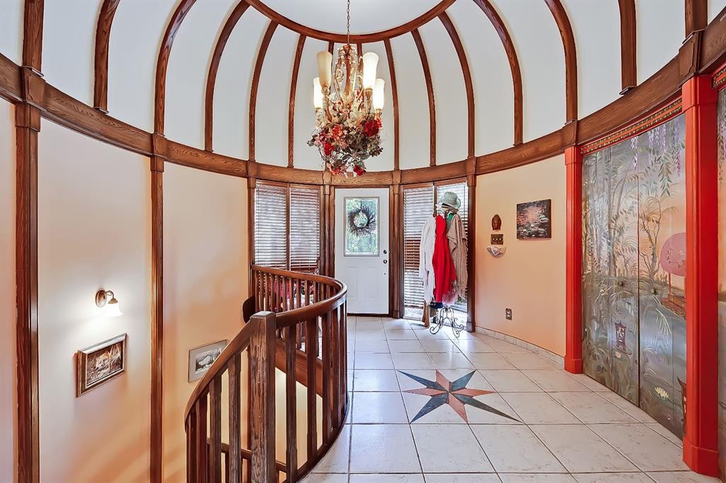 75 Anatapi Lane Sw, Calgary, AB