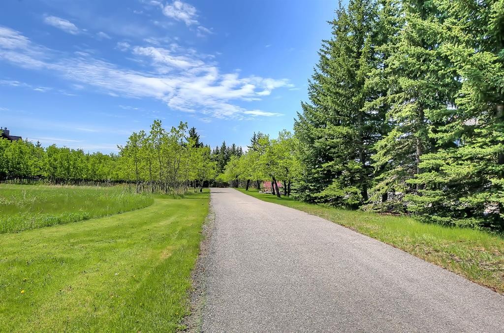 75 Anatapi Lane Sw, Calgary, AB