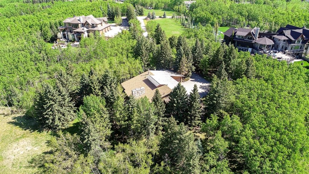 75 Anatapi Lane Sw, Calgary, AB