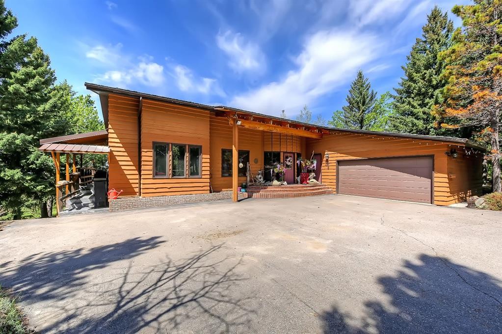 75 Anatapi Lane Sw, Calgary, AB