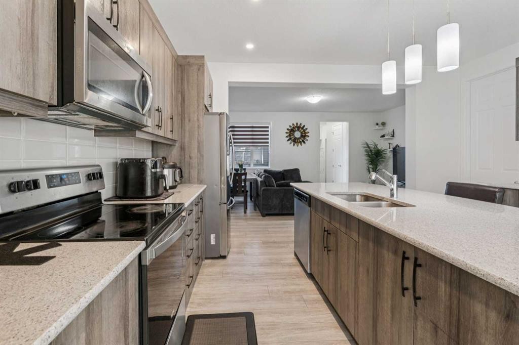 223 Carrington Circle Nw, Calgary, AB - Indoor Photo Showing Kitchen With Double Sink With Upgraded Kitchen