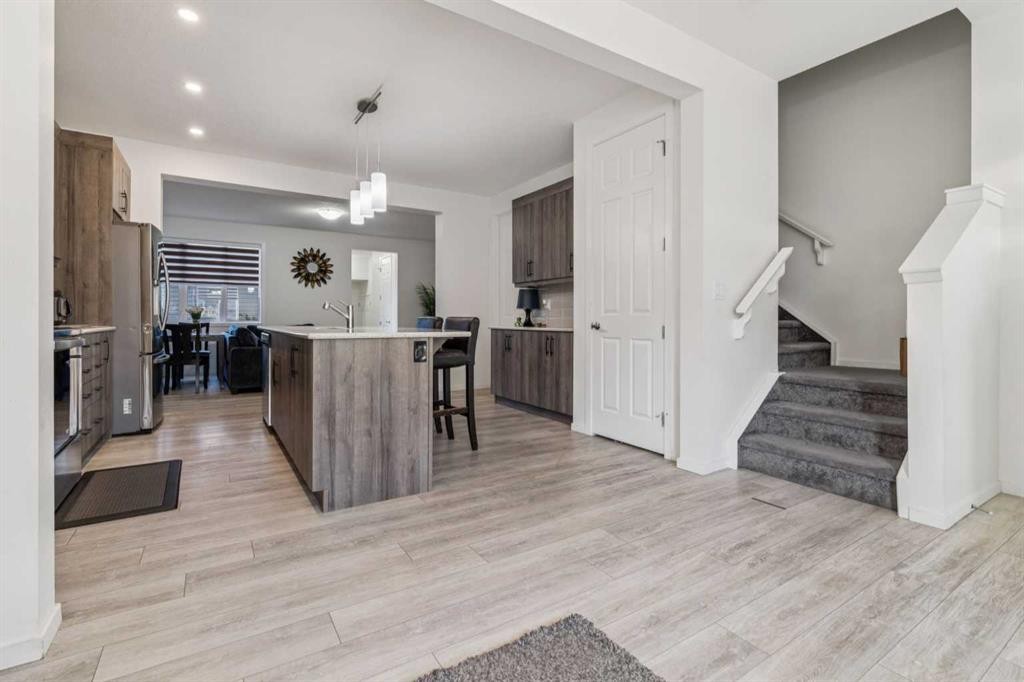 223 Carrington Circle Nw, Calgary, AB - Indoor