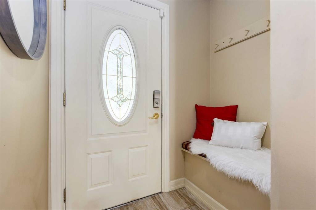 7203 5 Street Sw, Calgary, AB - Indoor