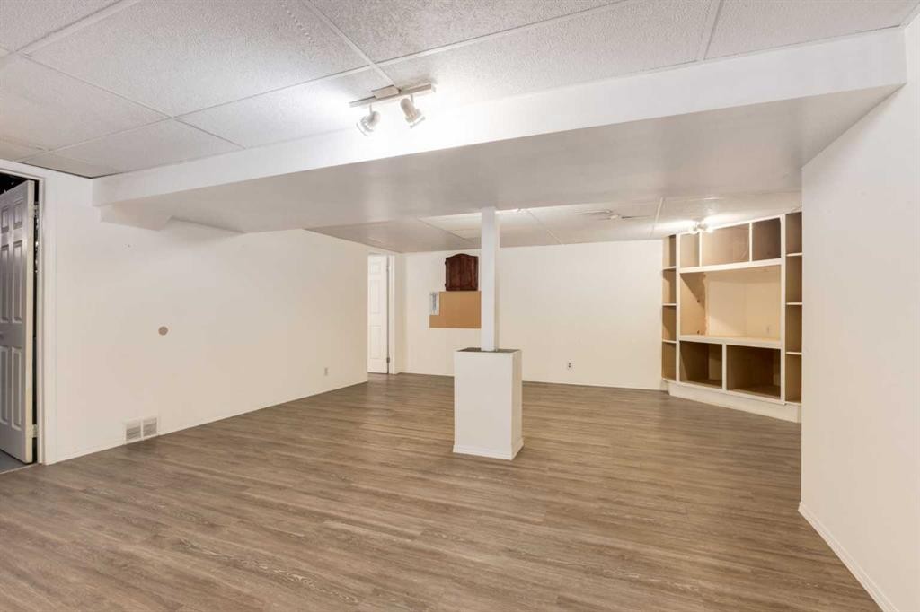 7203 5 Street Sw, Calgary, AB - Indoor