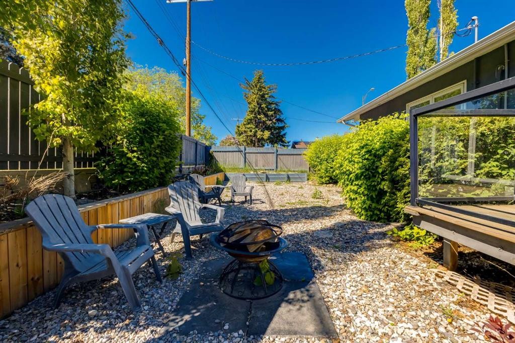 7203 5 Street Sw, Calgary, AB - Outdoor