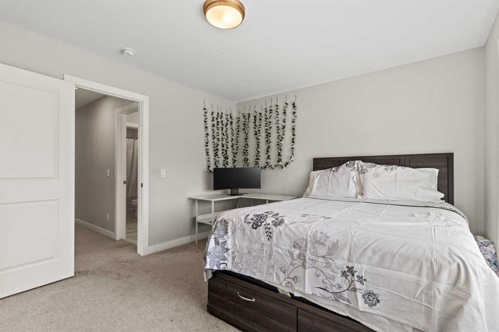 283 Belvedere Drive Se, Calgary, AB - Indoor Photo Showing Bedroom