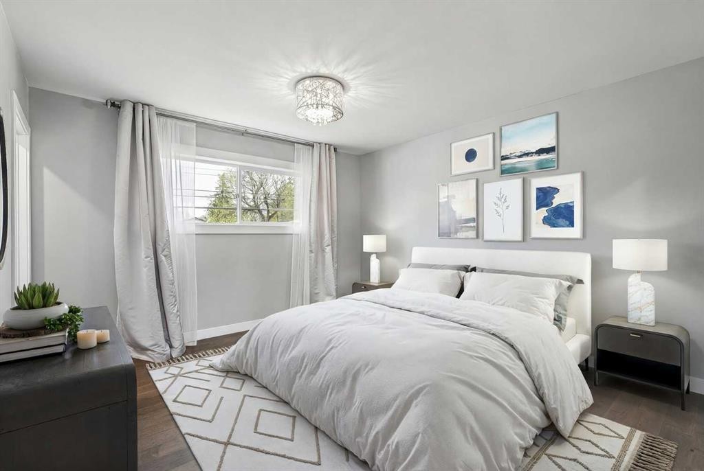 427 96 Avenue Se, Calgary, AB - Indoor Photo Showing Bedroom