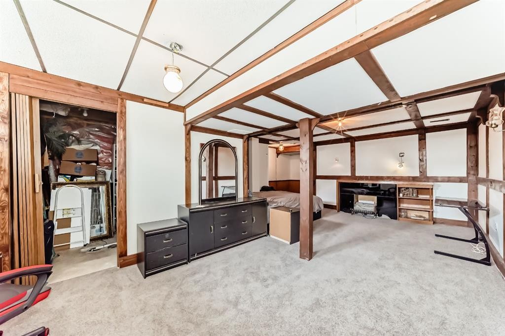 411 Abadan Place Ne, Calgary, AB - Indoor Photo Showing Other Room