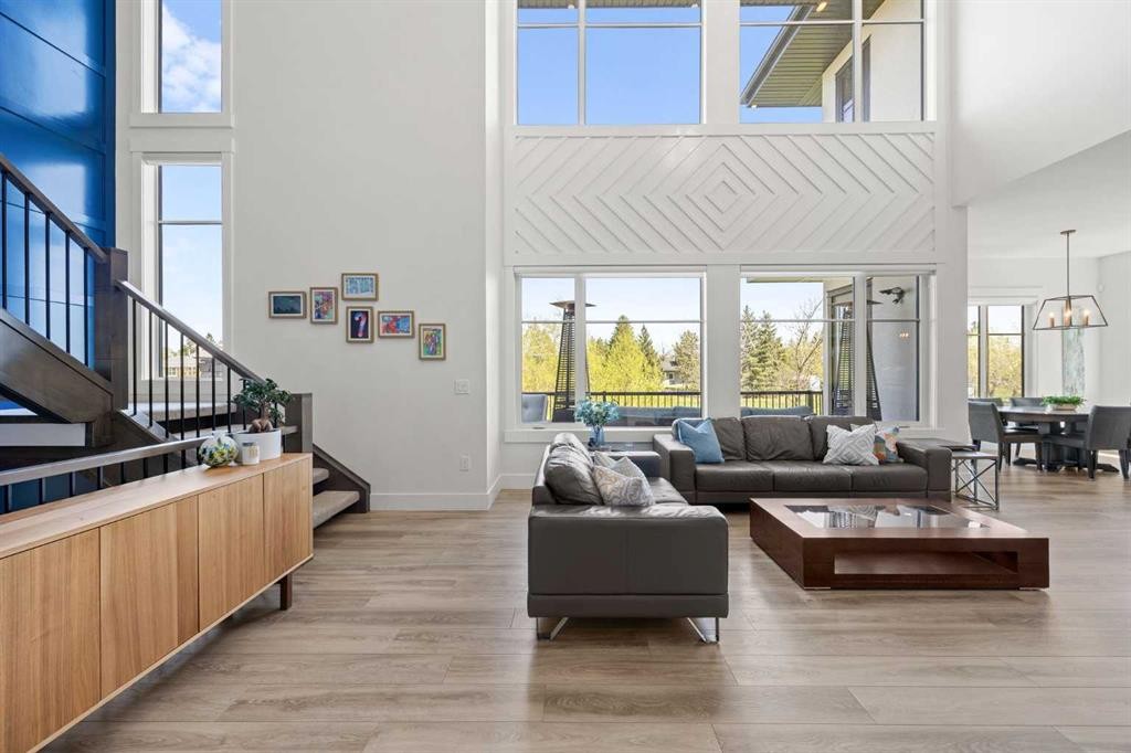 127 Kinniburgh Crescent, Chestermere, AB - Indoor Photo Showing Living Room