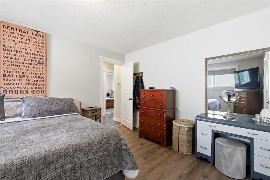 2406 26 Street, Nanton, AB - Indoor Photo Showing Bedroom