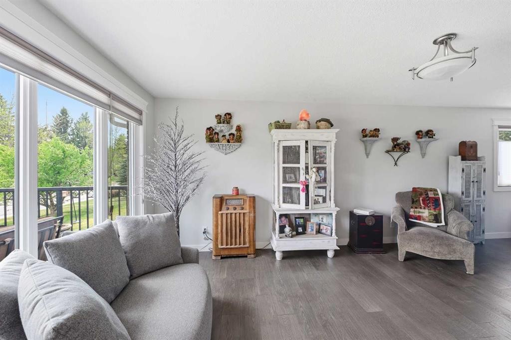 2406 26 Street, Nanton, AB - Indoor Photo Showing Living Room