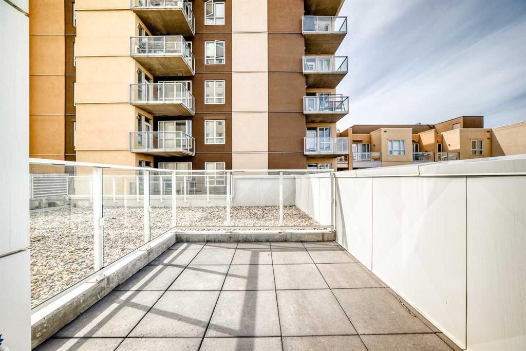 310-1107 Gladstone Road Nw, Calgary, AB - Outdoor With Exterior