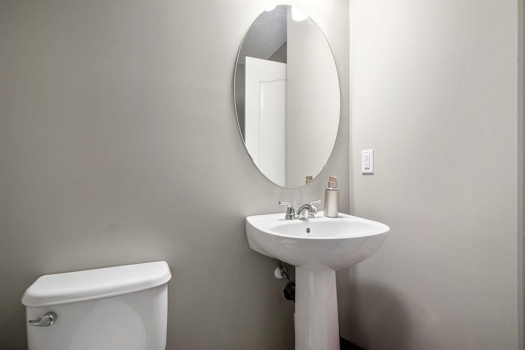162 Cranford Park Se, Calgary, AB - Indoor Photo Showing Bathroom