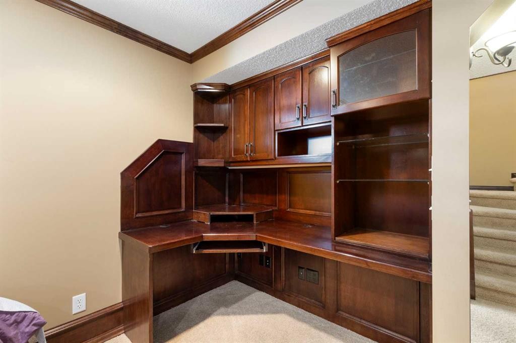 34 Tuscany Meadows Drive Nw, Calgary, AB - Indoor Photo Showing Other Room