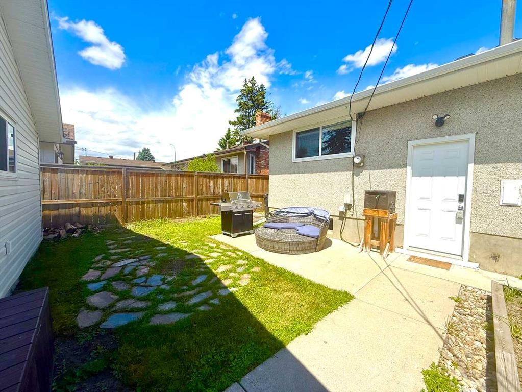 9211 Allison Drive Se, Calgary, AB