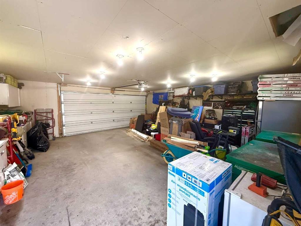 9211 Allison Drive Se, Calgary, AB
