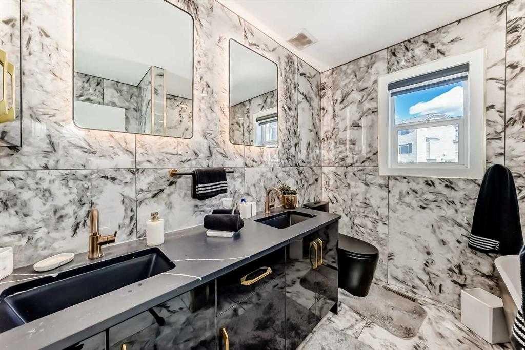630 Rocky Ridge View Nw, Calgary, AB - Indoor