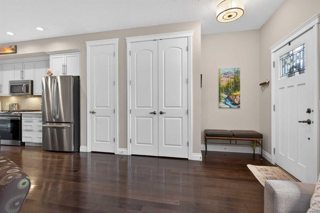 340 Quarry Park Boulevard Se, Calgary, AB