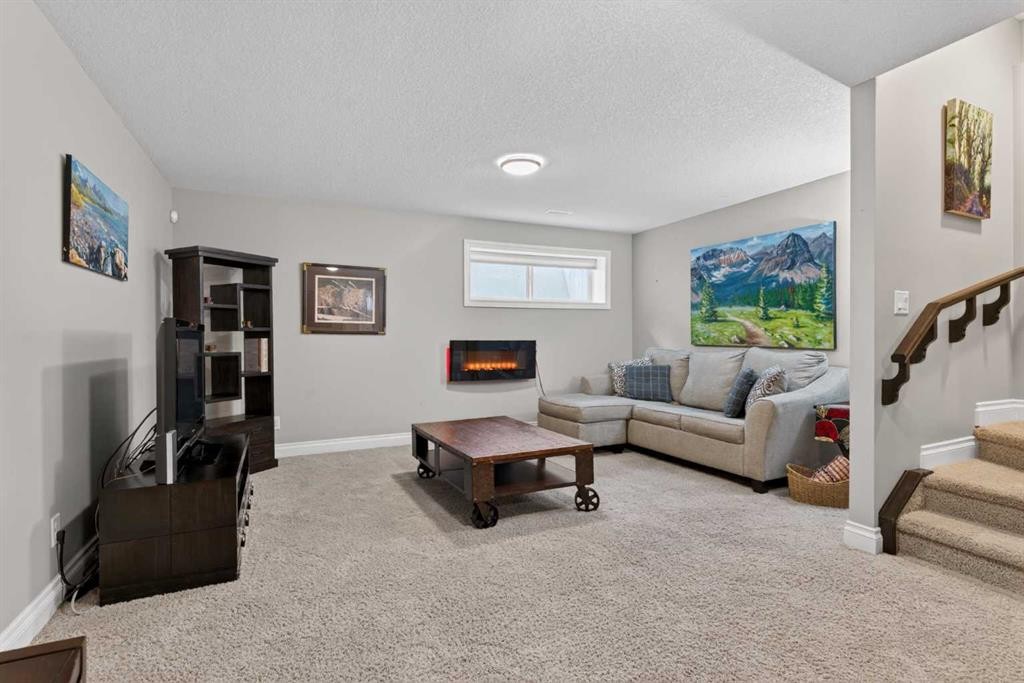 340 Quarry Park Boulevard Se, Calgary, AB